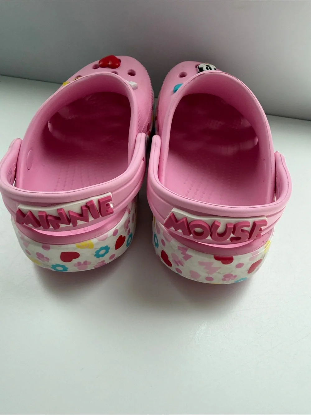 CROCS Kids Pink Minnie Mouse Charm Clogs
